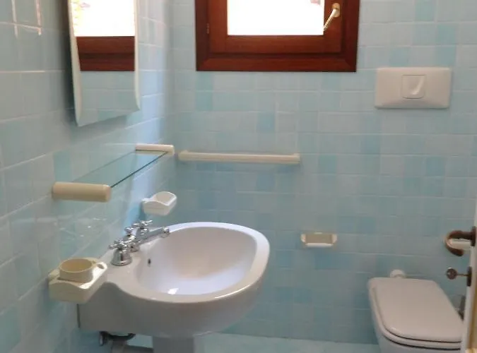 Della Marina Nyaraló *